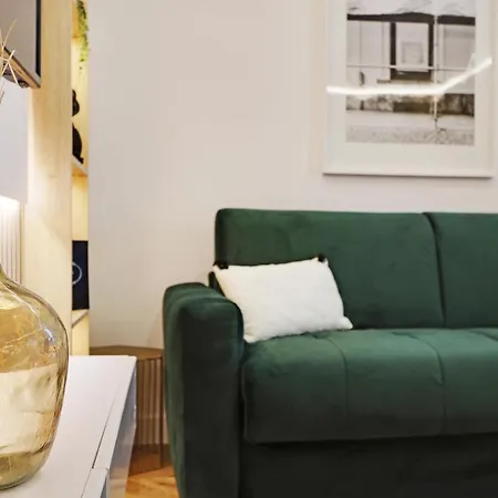 Off Majesti Upper Marais Apartment- Rue Du Faubourg Saint-martin * Paris