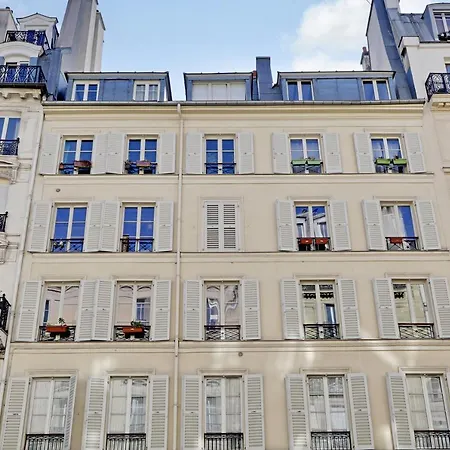 Apartment Off Majesti Upper Marais Apartment- Rue Du Faubourg Saint-martin Paris