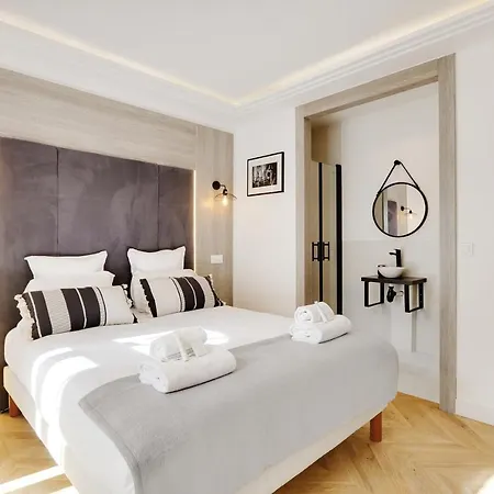 Off Majesti Upper Marais Apartment- Rue Du Faubourg Saint-martin Apartment *
