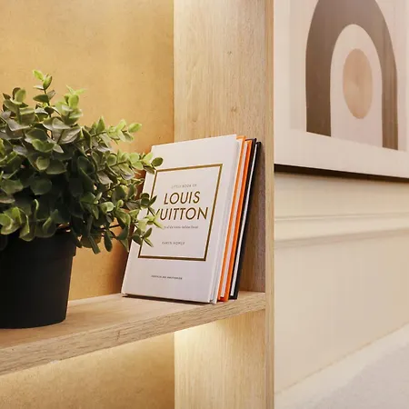 Off Majesti Upper Marais Apartment- Rue Du Faubourg Saint-martin Apartment *